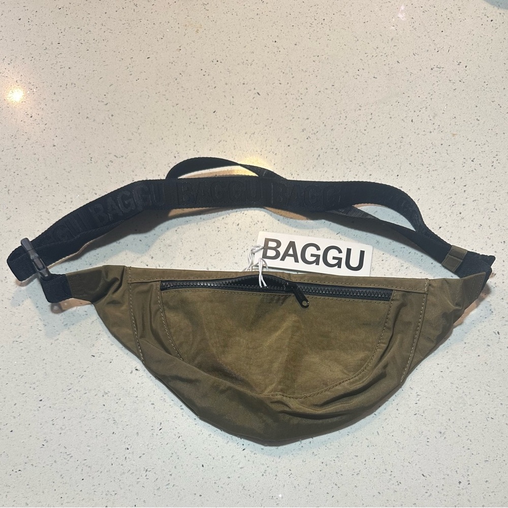 New! BAGGU Crescent Fanny Pack / sling bag in seaweed - new with tags! - Picture 13 of 16
